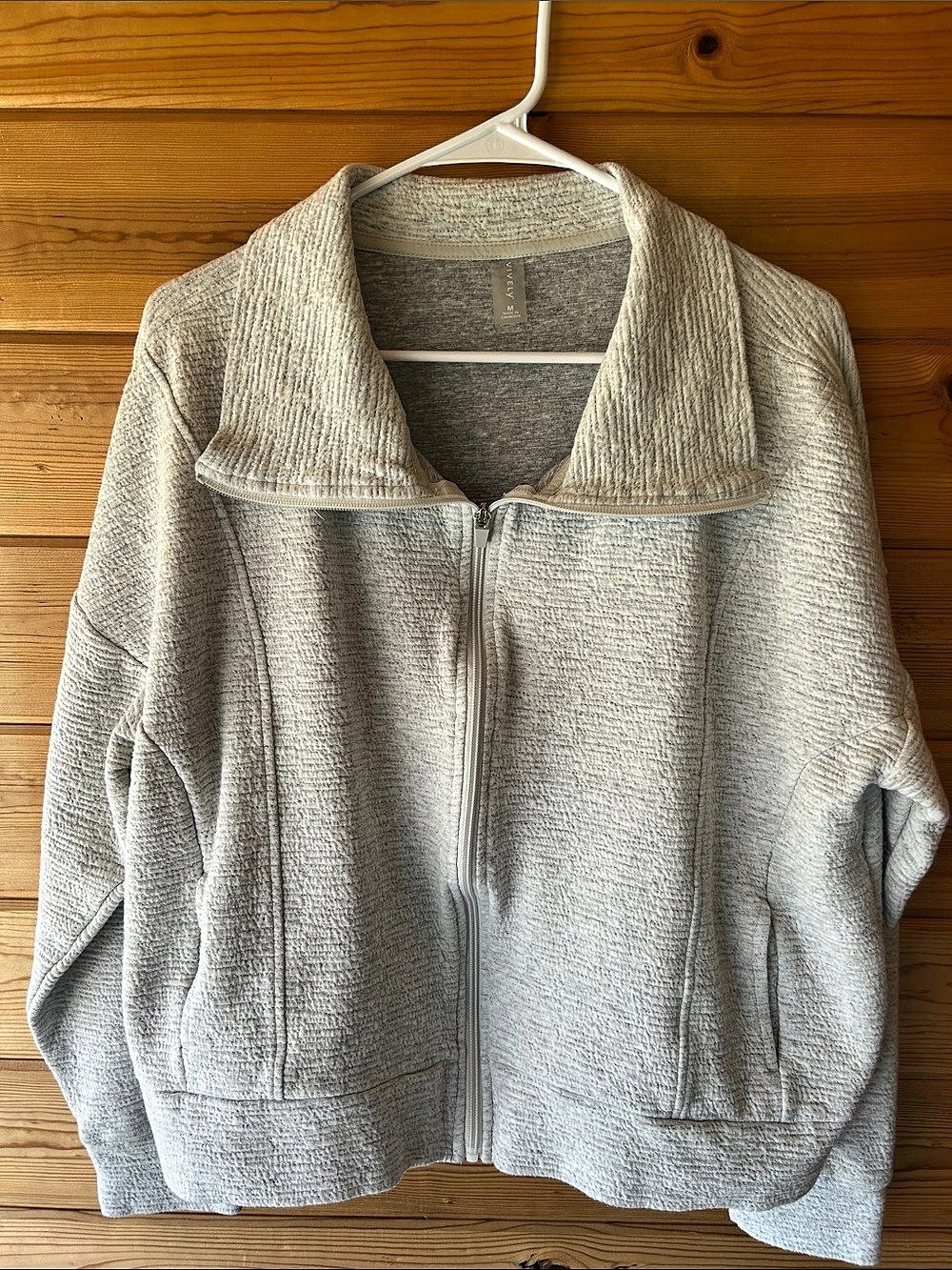 Vively Textured Full-Zip Jacket Size Medium - Picture 2 of 9